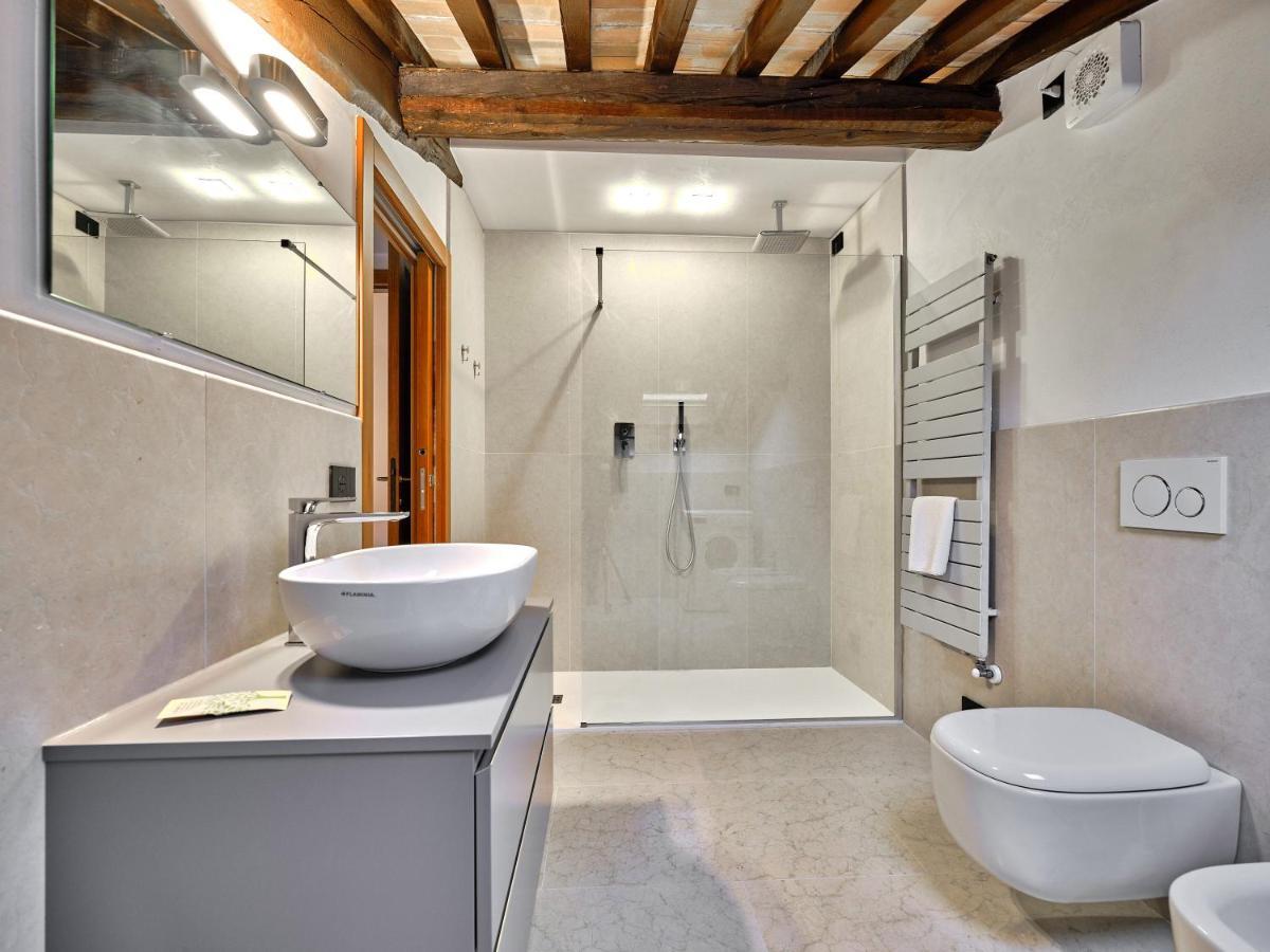 Apartmentsarena - Residenza Degli Scaligeri - Piazza Erbe Verona Bagian luar foto