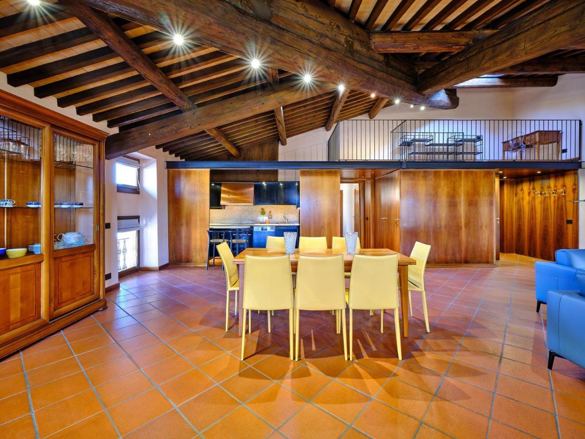 Apartmentsarena - Residenza Degli Scaligeri - Piazza Erbe Verona Bagian luar foto